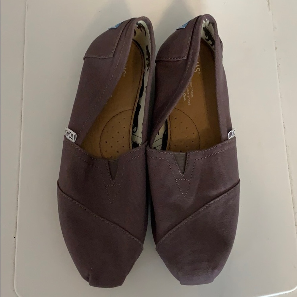 TOMS grey flat sneaker slip one